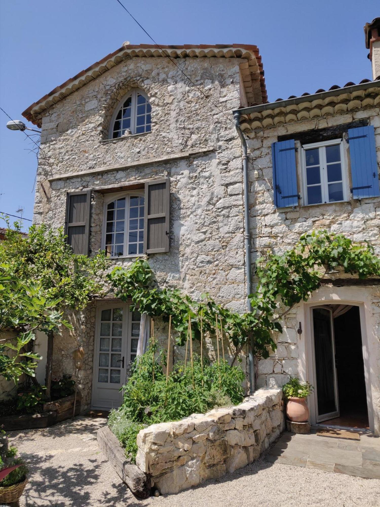Le Mas Saint Pierre Roquefort-les-Pins Exteriör bild